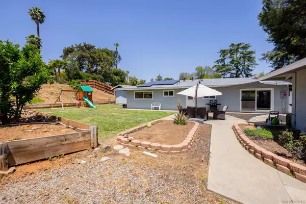 2585 Felicita Rd, Escondido, CA 92029