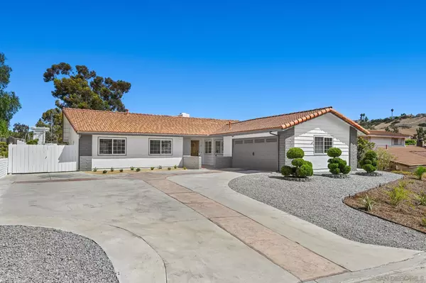 5718 Yearling Ct, Bonita, CA 91902