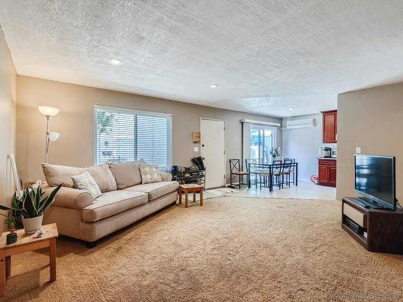 7947 Camino Kiosco, San Diego, CA 92122