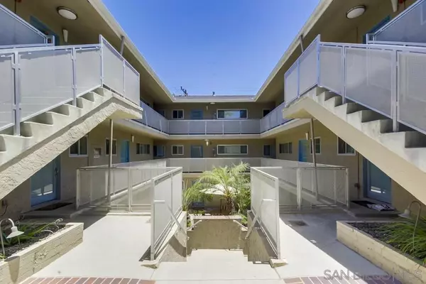 San Diego, CA 92103,3907 Georgia St #11