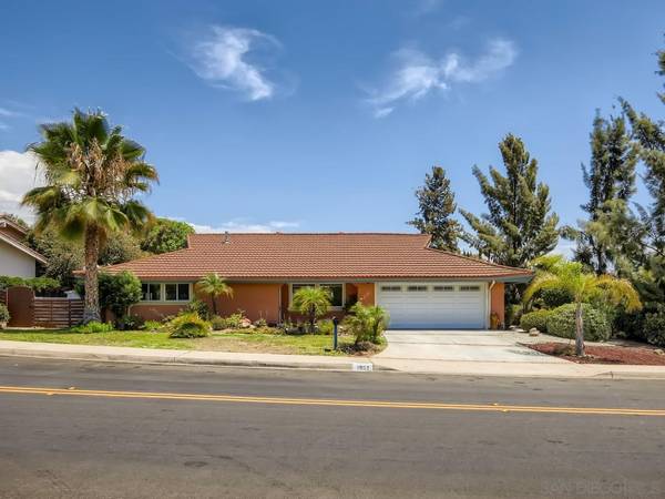 1902 David Dr, Escondido, CA 92026