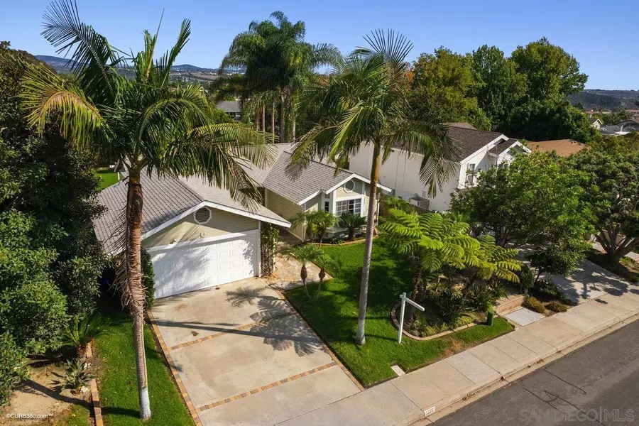 2757 Glasgow Dr, Carlsbad, CA 92010