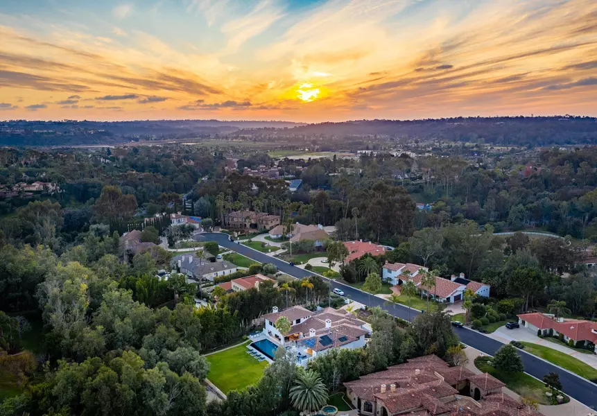 16561 Via Lago Azul, Rancho Santa Fe, CA 92067