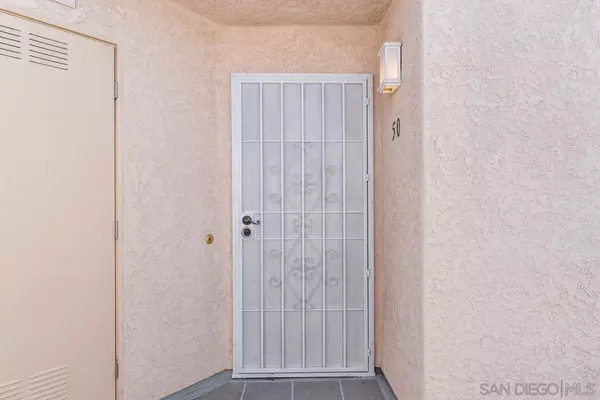 San Diego, CA 92111,7247 Camino Degrazia #50