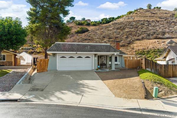 8716 Via Diego Terrace, Lakeside, CA 92040