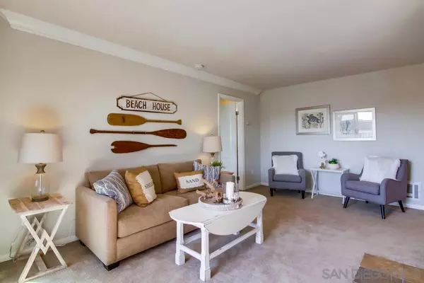 San Diego, CA 92109,840 Turquoise St #104