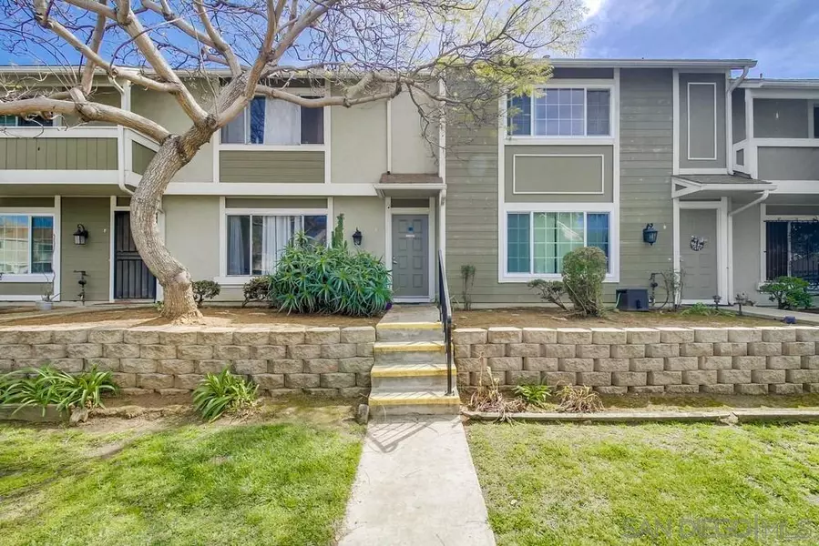 2989 Village Pine Dr #E, San Diego, CA 92173