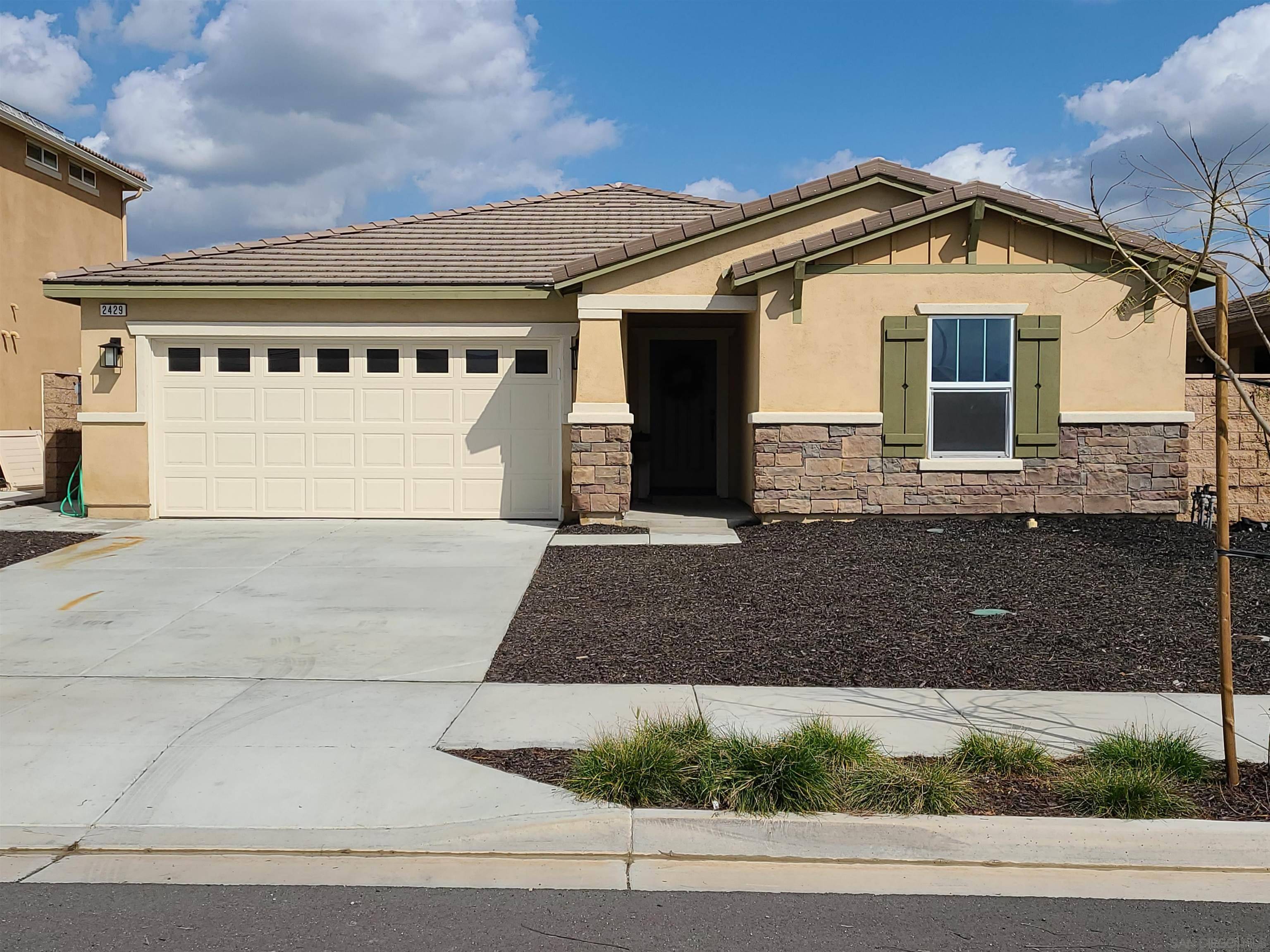 2429 Tulip Dr, Perris, CA 92570