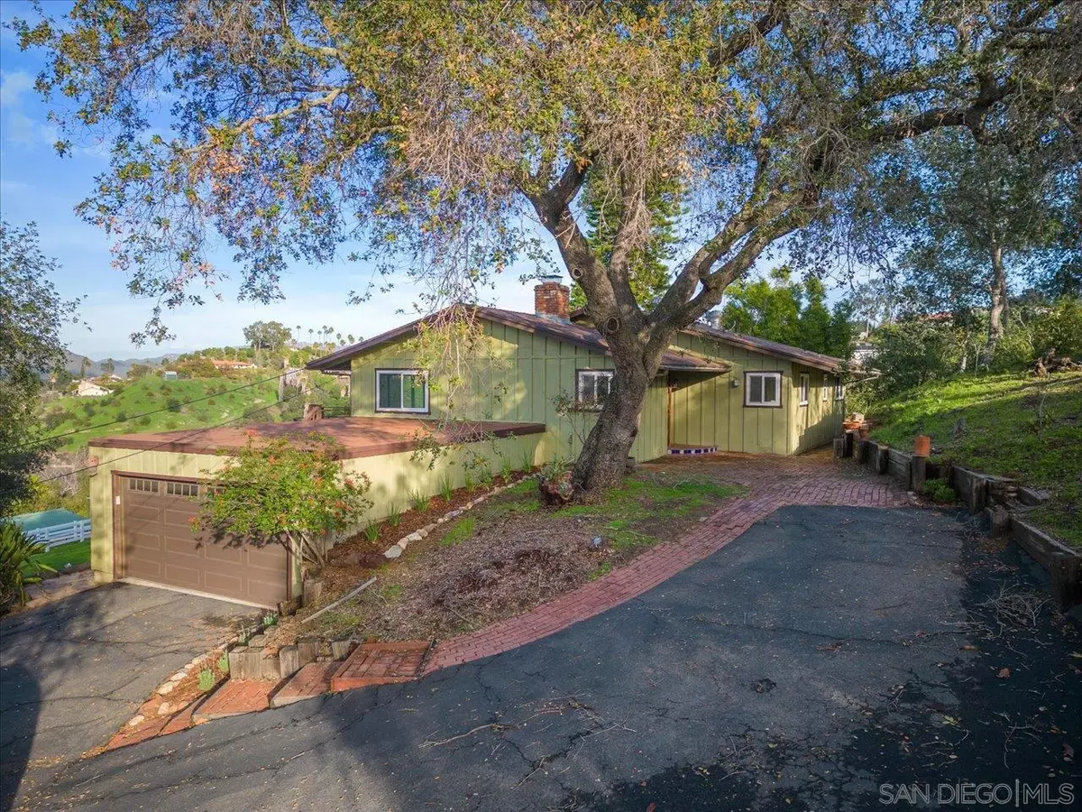 Fallbrook, CA 92028,973 Quail Creek Rd