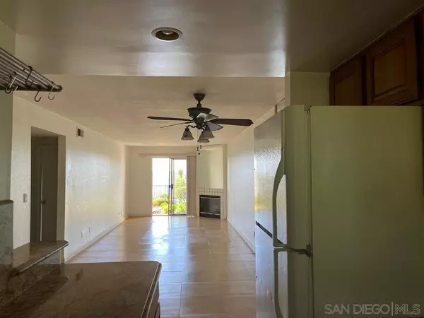 San Diego, CA 92116,4794 Arizona St #102