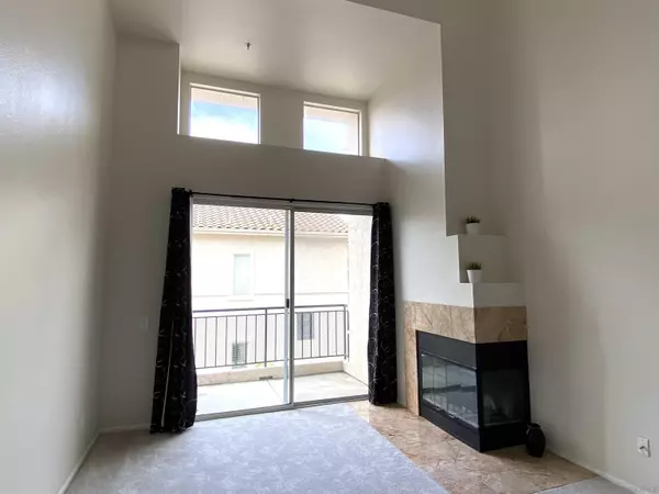 680 Camino De La Reina #2401, San Diego, CA 92108