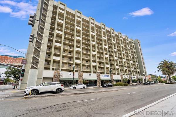 National City, CA 91950,801 National City Blvd #813