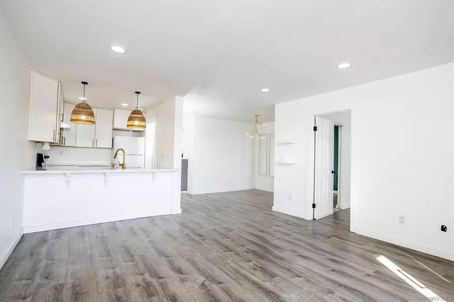 6930 Hyde Park Dr #218, San Diego, CA 92119