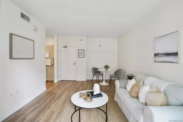 425 W Beech St #432 San Diego, CA 92101