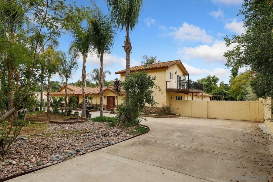 2757 Surrey Ln, Escondido, CA 92029