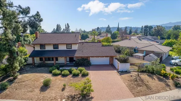 2257 N Villa Maria Rd, Claremont, CA 91711