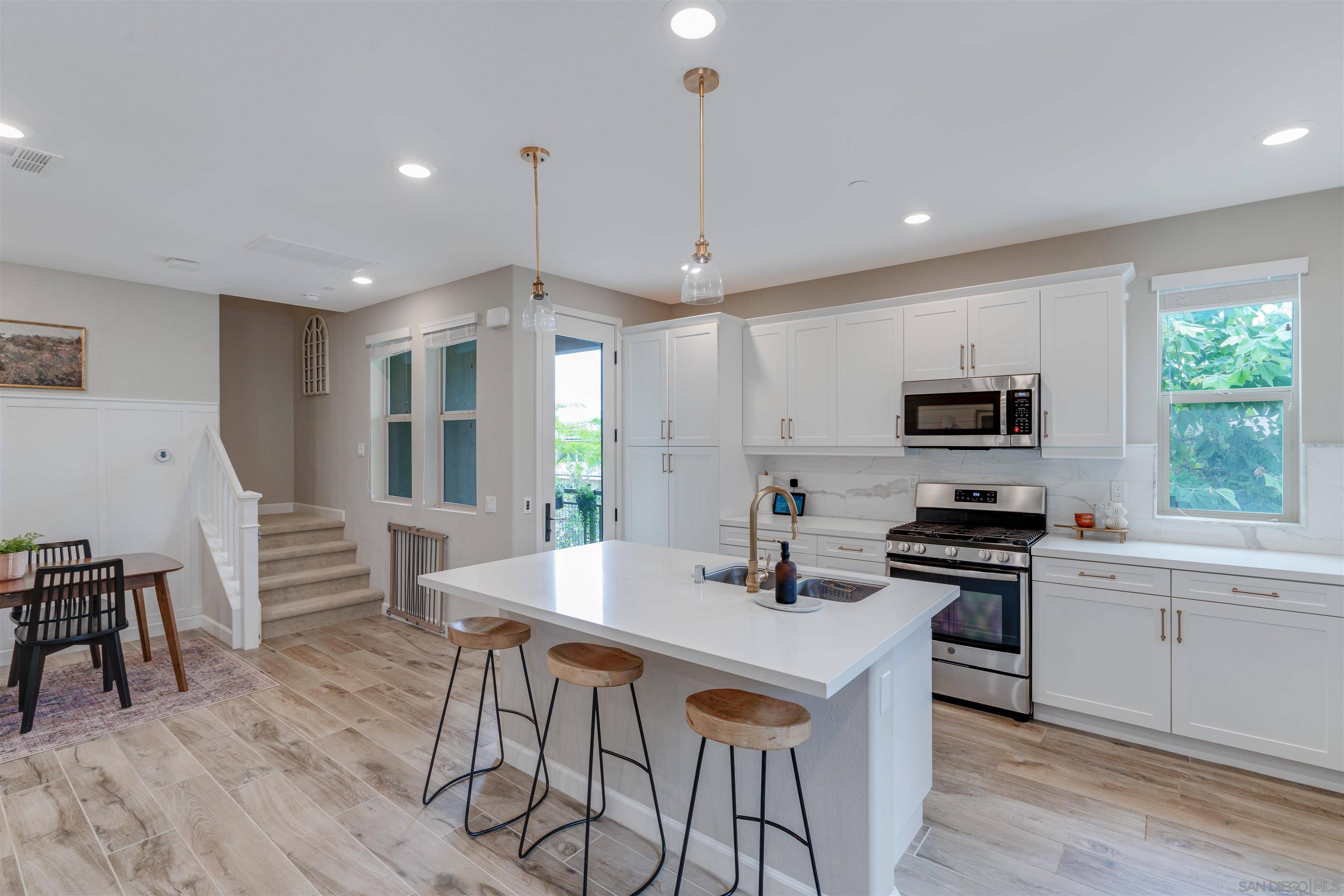 San Diego, CA 92127,16755 Coyote Bush Dr #9