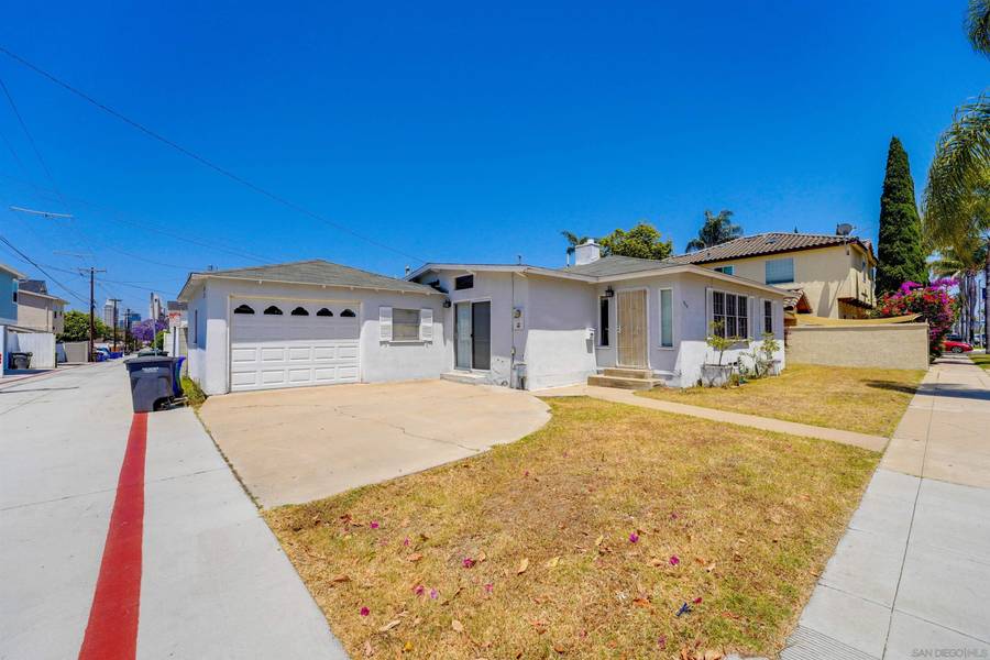 917 3rd, Coronado, CA 92118