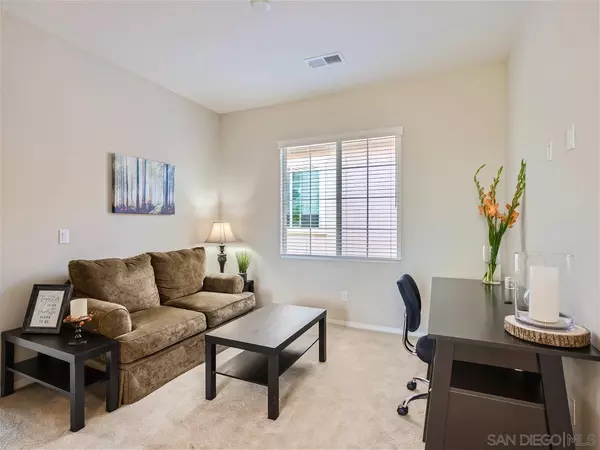 Vista, CA 92084,1116 Sage Ln