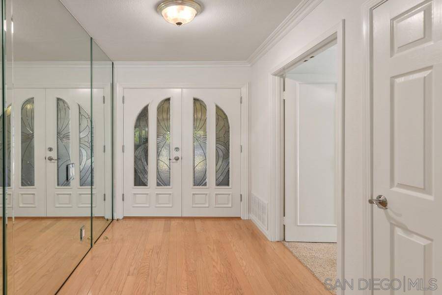 San Diego, CA 92128,12575 Perla Ct