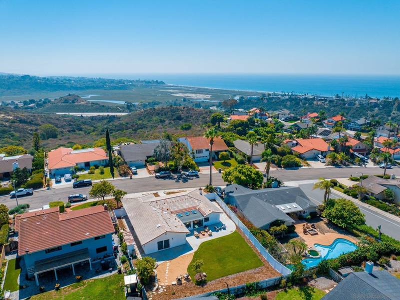 1110 Sea Village Dr., Cardiff By The Sea, CA 92007