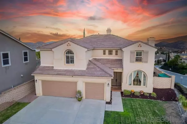 14 Villa Roma, Lake Elsinore, CA 92532