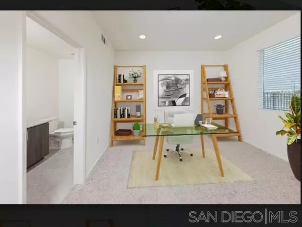 San Diego, CA 92154,5494 Seacliff Pl #59