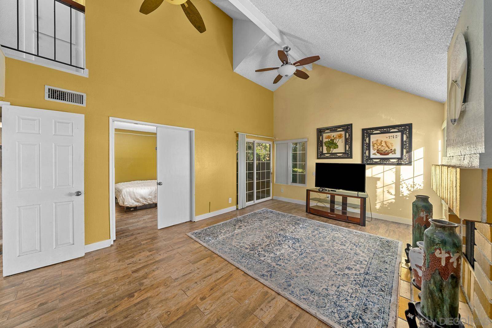 San Diego, CA 92124,10665 Escobar Dr