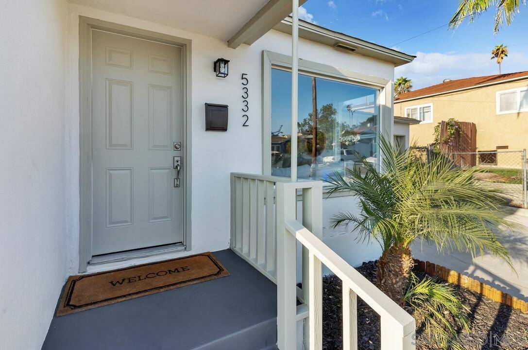 San Diego, CA 92114,5332 Manzanares Way
