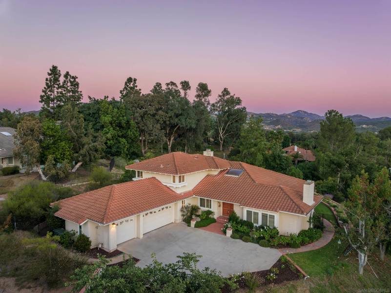 15335 Ridgeview Pl, Poway, CA 92064