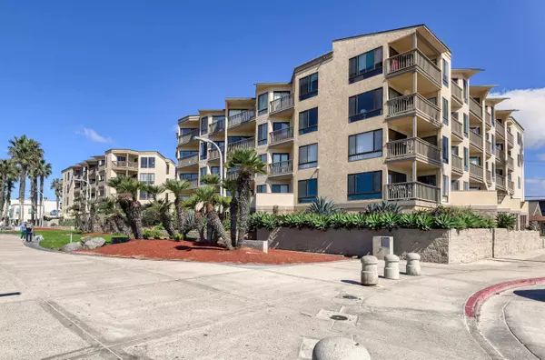 San Diego, CA 92109,4465 Ocean Boulevard #3