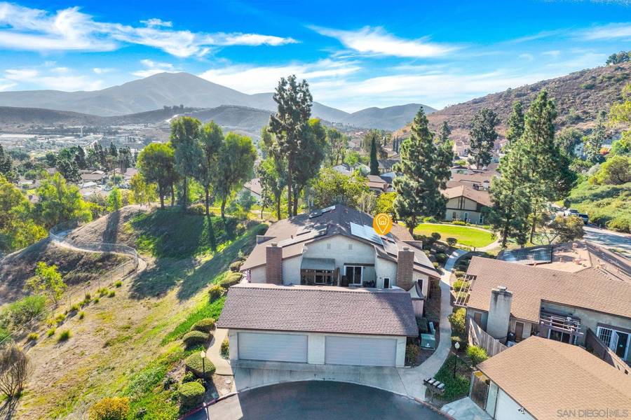 2365 Apricot Tree Ln, Spring Valley, CA 91977