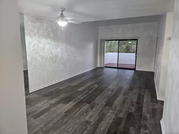 San Diego, CA 92128,16180 AVENIDA VENUSTO #38