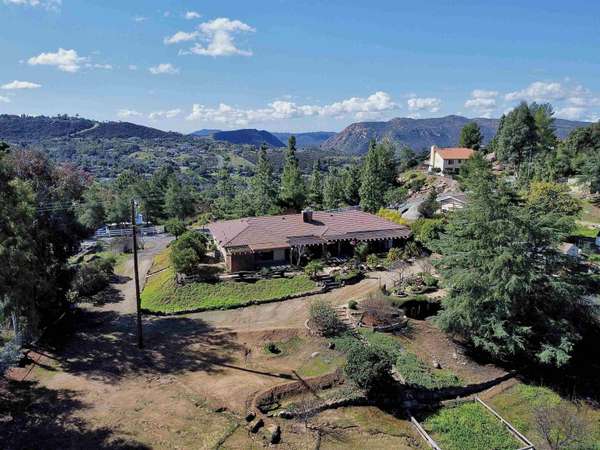 Alpine, CA 91901,1421 Blue Lilac Ln