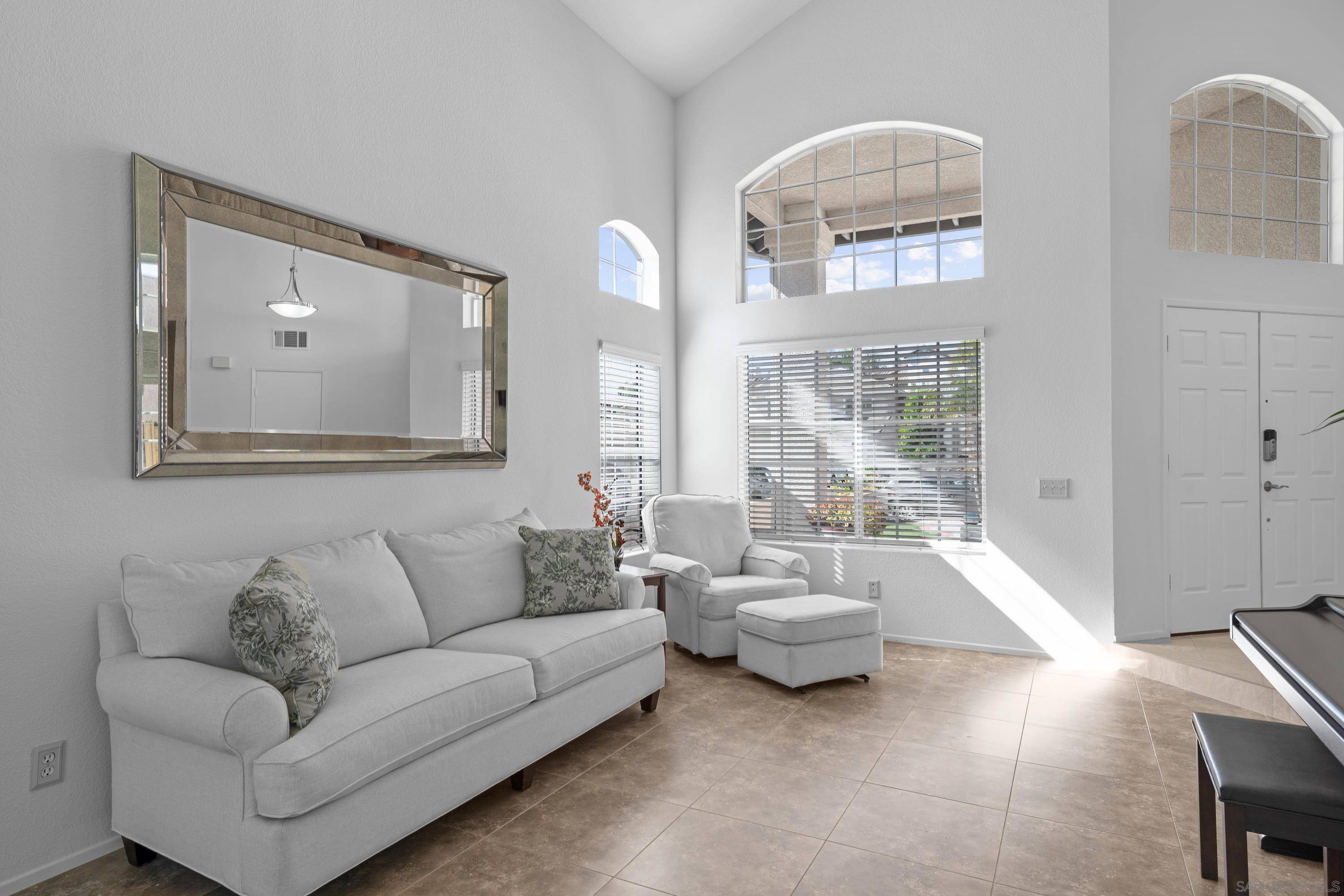 2238 Brookhaven Pass, Vista, CA 92081