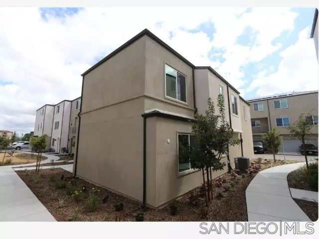 5355 Seacliff Place #61, San Diego, CA 92154