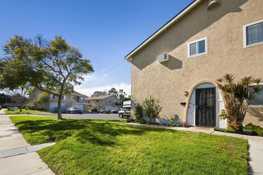 4938 Via Lapiz, San Diego, CA 92122