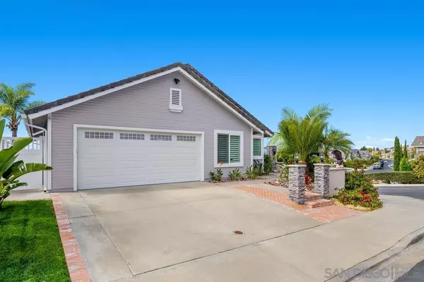 Carlsbad, CA 92011,6905 WHITECAP DRIVE