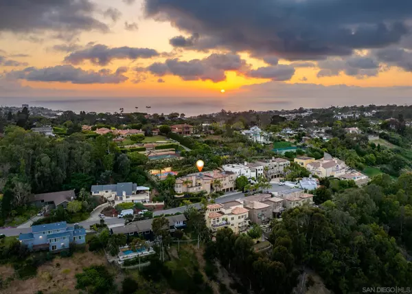 La Jolla, CA 92037,7934 Avenida Kirjah