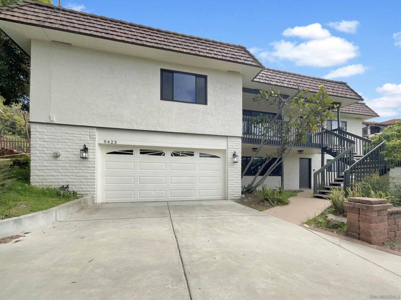 9423 Haley Ln, La Mesa, CA 91941