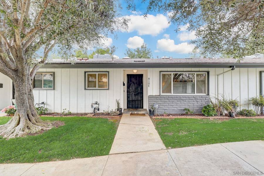 810 E Washington Ave #E, Escondido, CA 92025