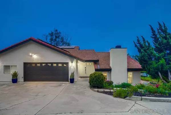 825 Hacienda Drive, El Cajon, CA 92020