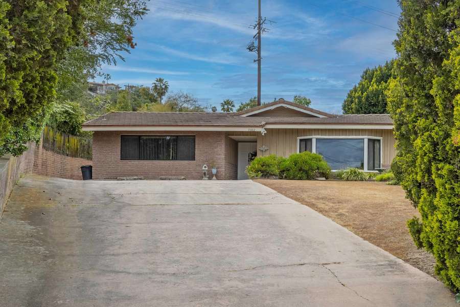 11402 Meadow Creek Rd., El Cajon, CA 92020