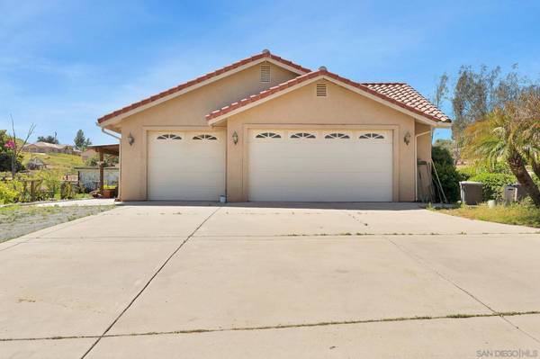 1736 Olive St, Ramona, CA 92065