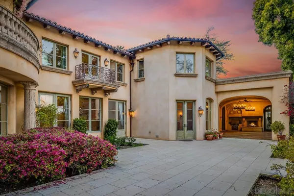 Rancho Santa Fe, CA 92067,5757 Linea del Cielo