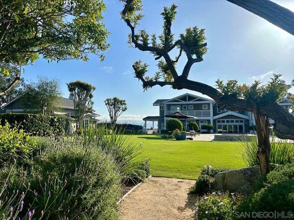 675 Quail Gardens Ln, Encinitas, CA 92024