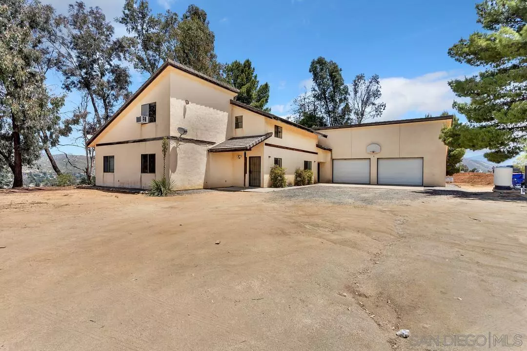 Ramona, CA 92065,15510 Mariposa Rdg