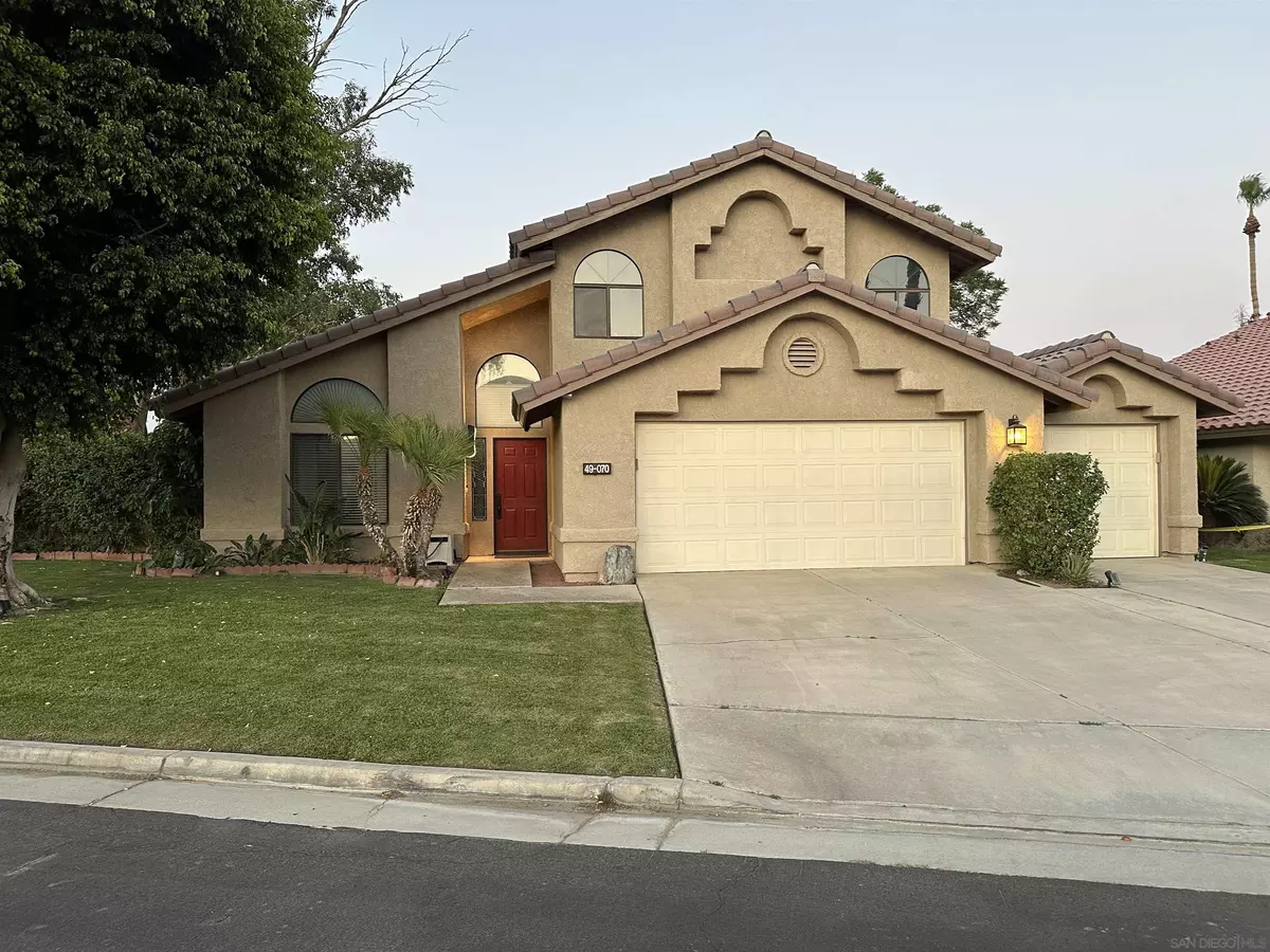 La Quinta, CA 92253,49070 Serenata Ct