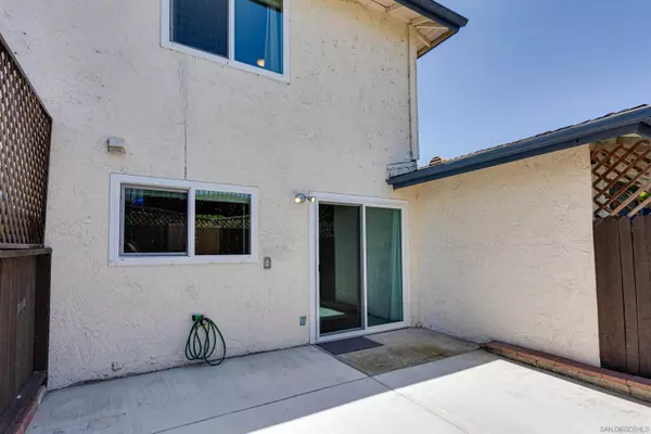 Oceanside, CA 92056,3404 Los Mochis Way