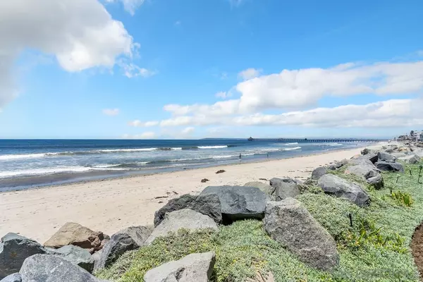 Imperial Beach, CA 91932,1320 Seacoast Dr Unit C